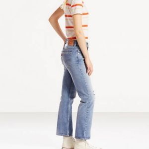 NWOT Levi's 517 Cropped bootcut jeans